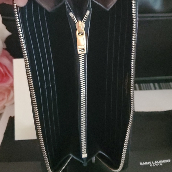 SAINT Laurent Monogram Zip around Long Wallet - Picture 4 of 13